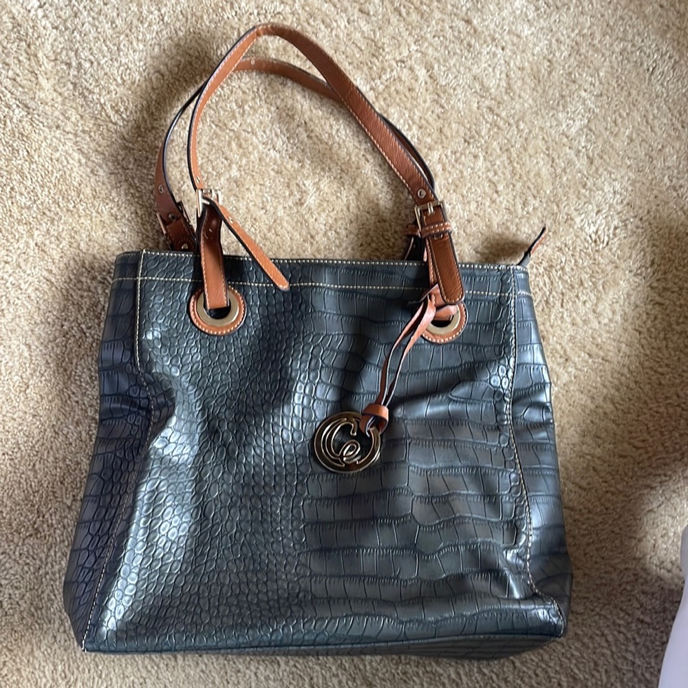 Gray shoulder bag